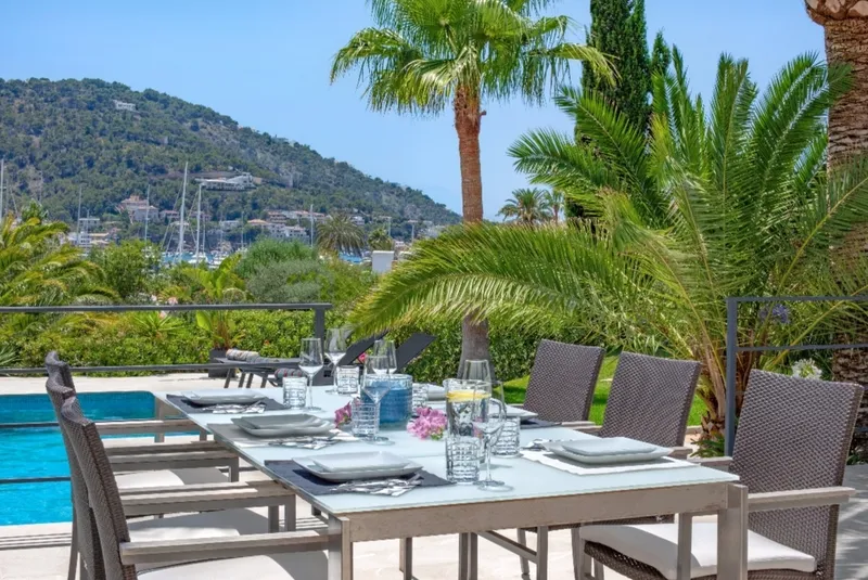 Amazing Villa with Holiday Licence for Sale in Port Andratx — photo 3