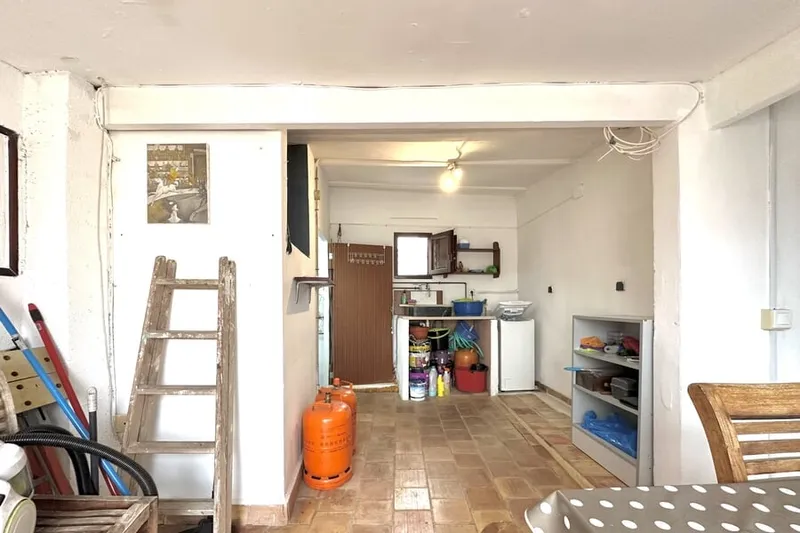 Apartment in the second line from the sea in Portixol — photo 9