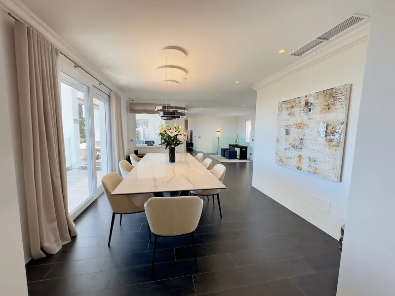 Mediterranean villa with pool and sea views in Bendinat — photo 12