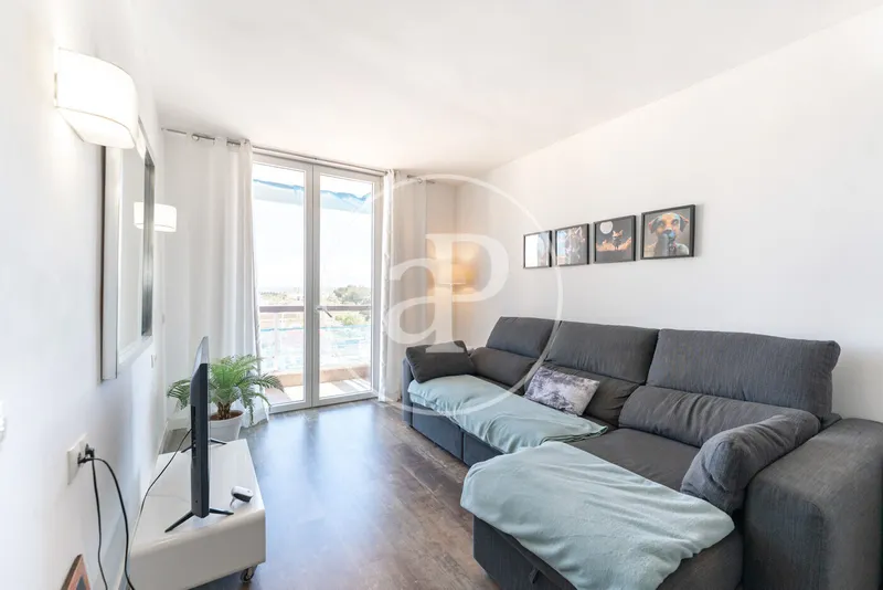 Apartment for sale in Les Meravelles — photo 1