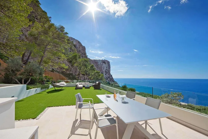 Cala Llamp: Villa Azzuro with sensational sea views — photo 3