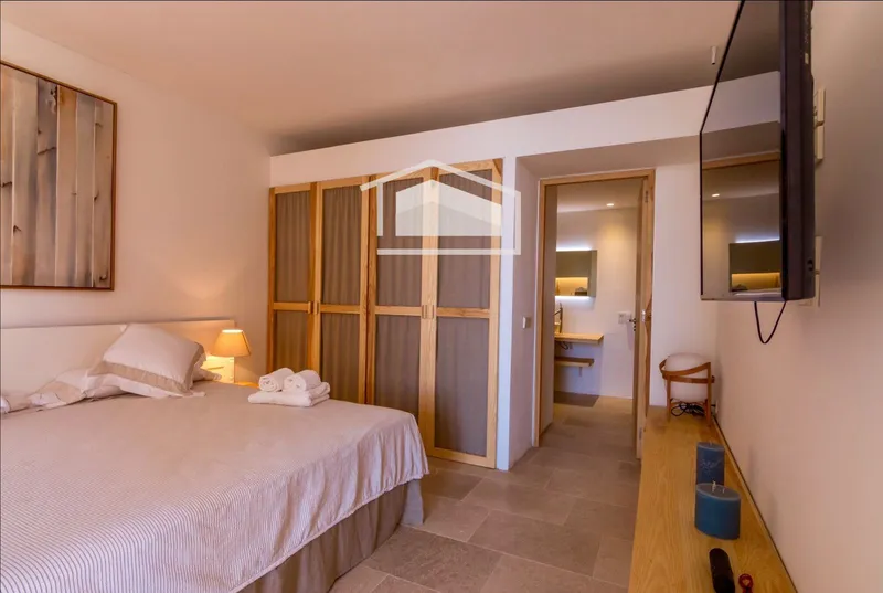 Vacation rental. Price on request per day. Villa Cabrera for 12 people — photo 11