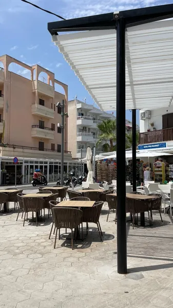 Commercial premises currently operating as a restaurant 100 m from the beach — photo 8