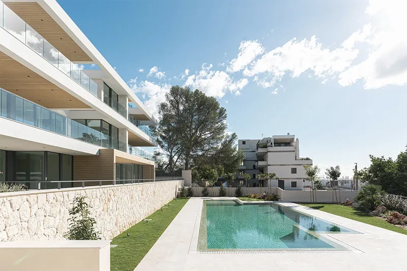 Exclusive penthouse with panoramic sea views in Cala Mayor — photo 4