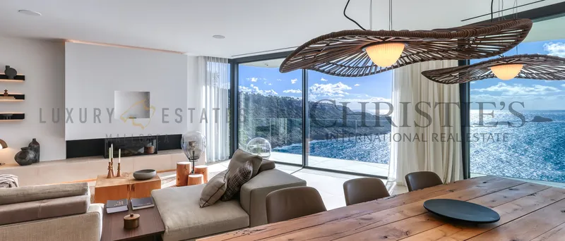 Luxury villa in Santa Ponsa in first sea line in direct proximity to Port Adriano — photo 4