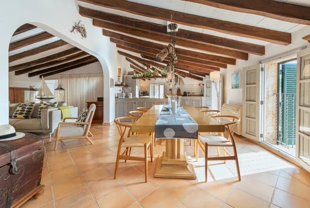 Penthouse with terrace for sale in the town Pollensa, North Mallorca — photo 4