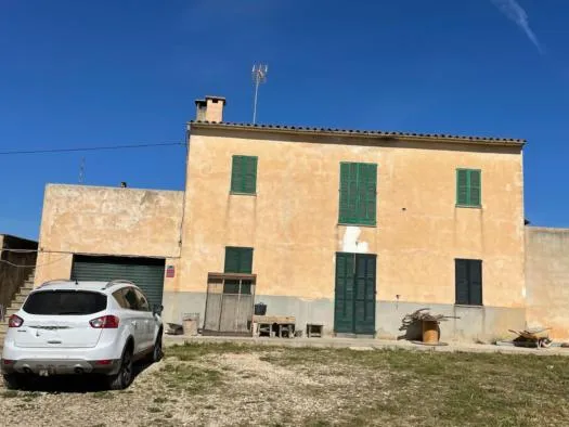 Rustic finca, 43900 m2 — photo 2