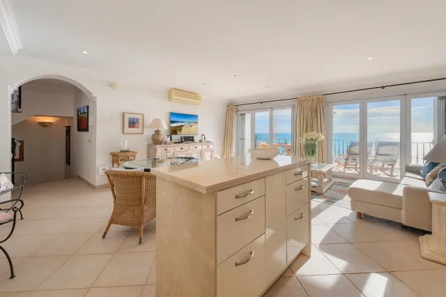 Exclusive Seafront Penthouse for Sale in Ses Covetes, Southeast Mallorca — photo 6
