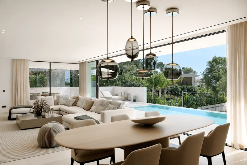 Villa with pool and sea views in Portals Nous — photo 6