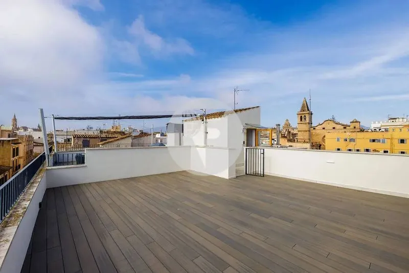Penthouse for sale in Calle dels Frares — photo 1