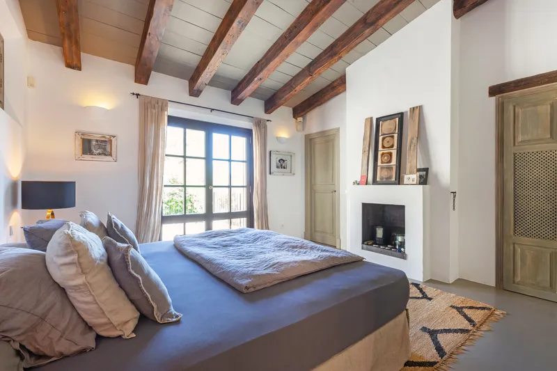 Villa in traditional finca style with harbour sea views for rent — photo 9