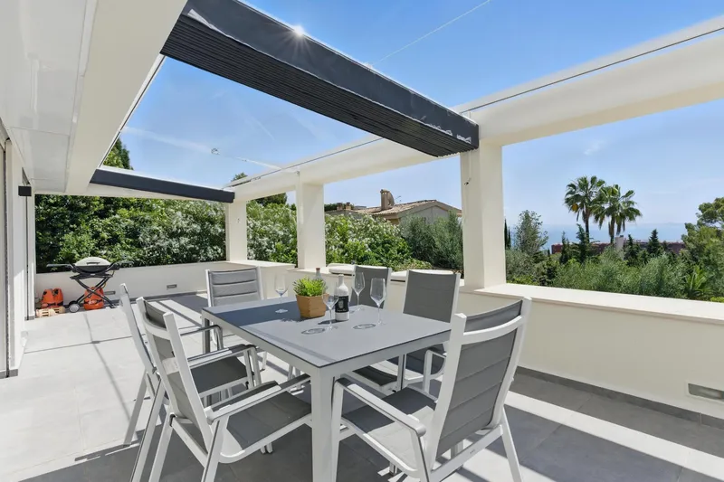 Beautiful apartment with sea view in Cas Catalá — photo 8