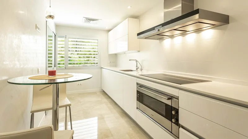 Old Bendinat modern style apartment for sale with covered terrace and garden and pool view — photo 4