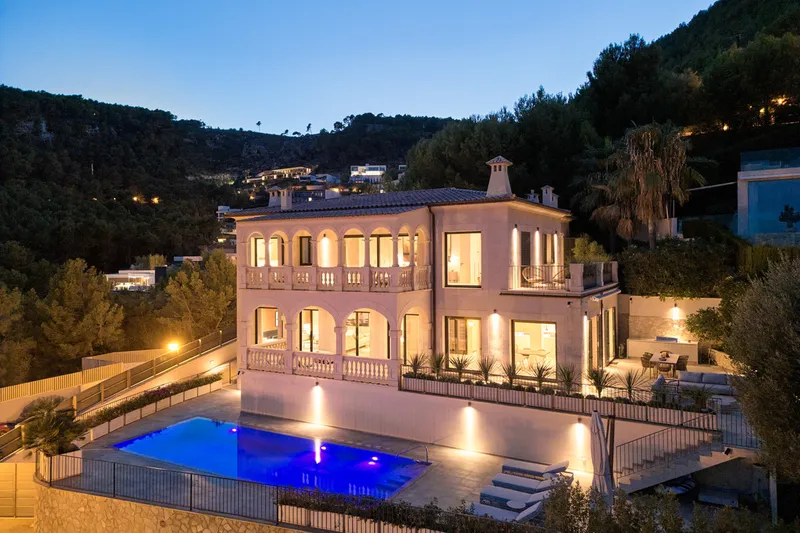 Luxurious Mediterranean-style villa with impressive sea views in Son Vida - Marcel Remus Real Estate — photo 1