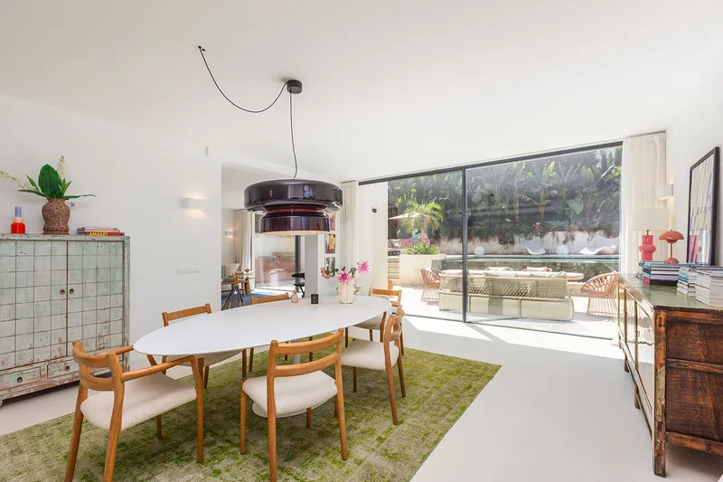 Elegant villa with top amenities and plenty of privacy — photo 8