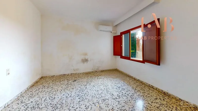 An opportunity with enormous potential in Pòrtol, ideal for those seeking a spacious property to renovate, a family project or a — photo 11