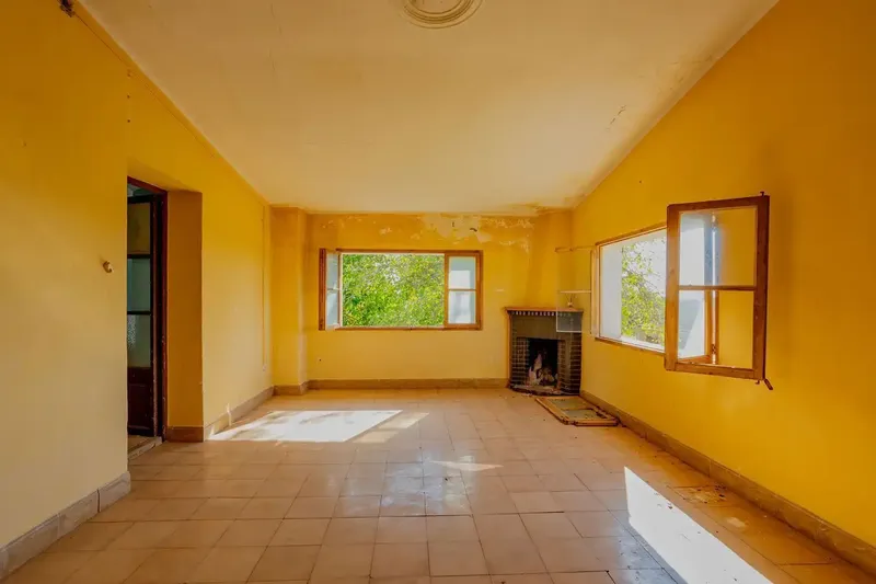Exclusive Farmhouse for Renovation in Palma de Mallorca – 34,000 m² Plot with Immense Potential — photo 7