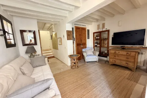 Genova, charming townhouse for rent in Génova from October to July – Mediterranean living with pool and cosy terrace — photo 9