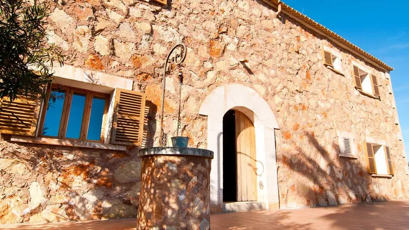 Finca with swimming pool — photo 2