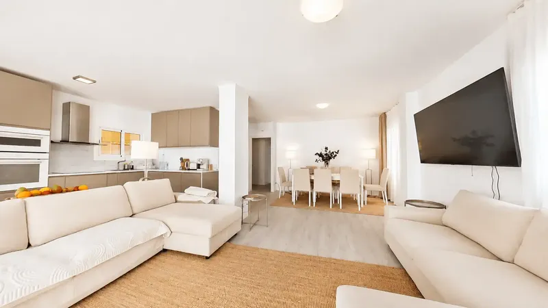 Dream penthouse with exceptional panoramic terrace in the heart of Cala Millor — photo 3