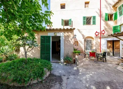 Majorcan house in Soller for renovation — photo 1