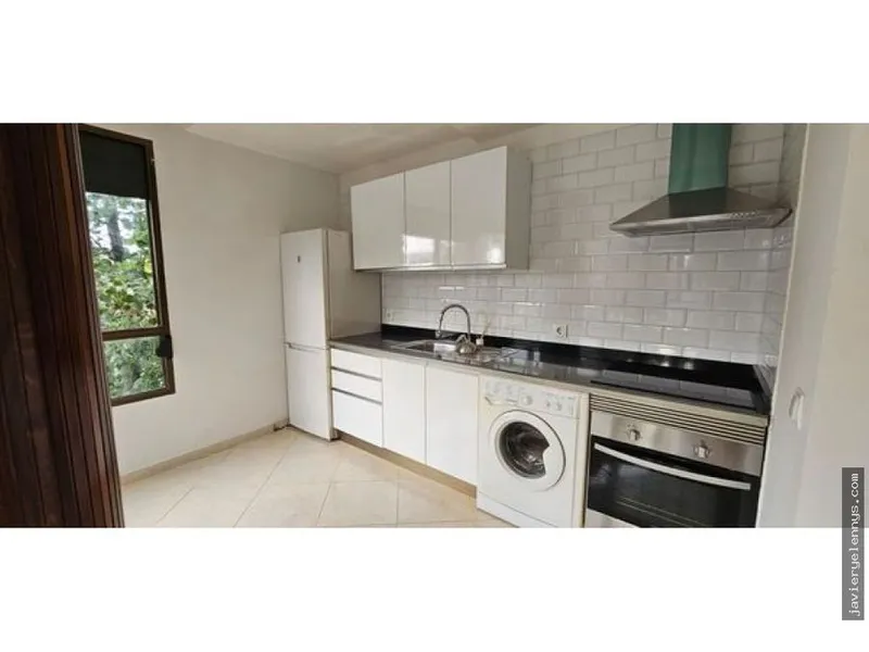 Flat for rent on Calle de Don Joan d'Àustria — photo 6
