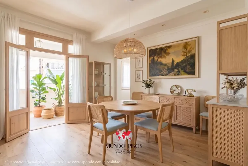 A flat with space, charm and Mallorcan essence just steps from the Parque de las Estaciones, Arxiduc, Palma de Mallorca, Balearic Islands — photo 2