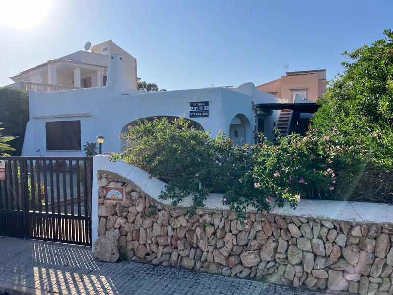 Beachfront Chalet near Mondragó with Extension License and Panoramic Views — photo 5
