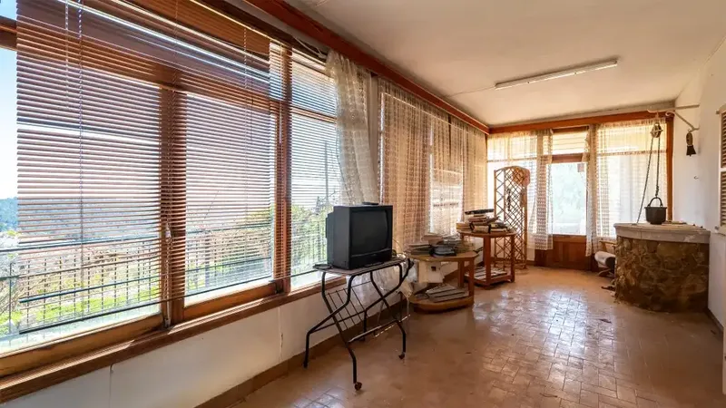 Plot of about 1,324 m2 with existing house in the picturesque village of Galilea, located west of the island with spectacular views over the — photo 12