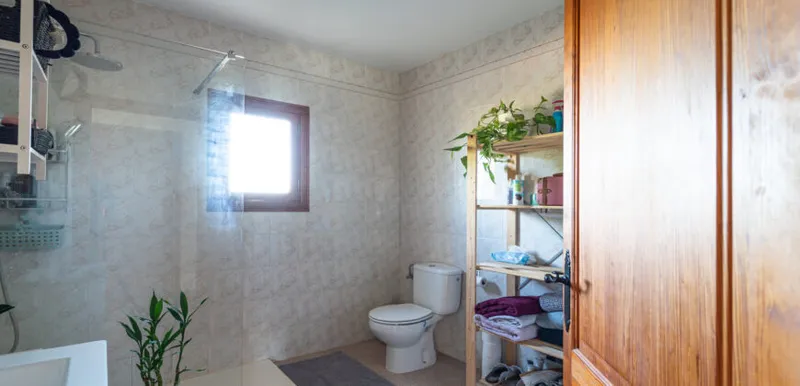 Country house near Es Trenc — 356 m², 29,000 m², two independent floors — photo 12