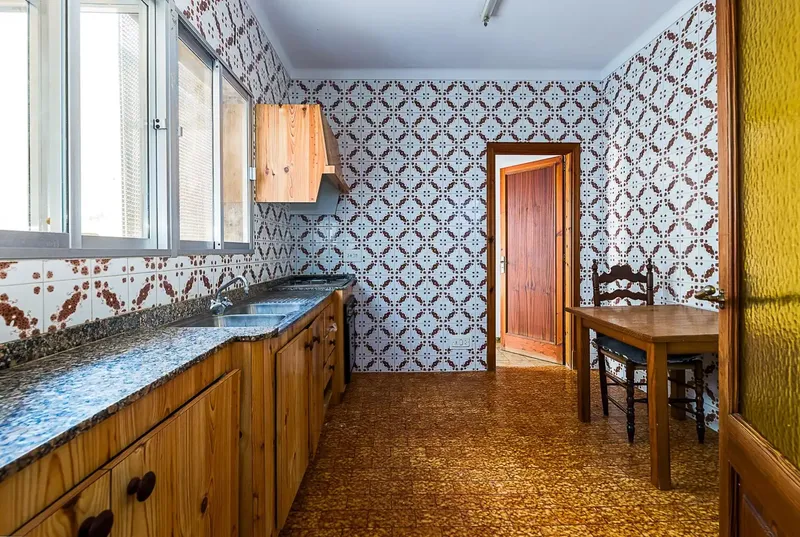 Descubre esta impresionante casa situada en el corazón de Llucmajor, ideal para aquellos que buscan un hogar amplio, con carácter y un gran  — photo 12