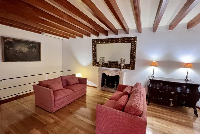 Duplex apartment in the old town of Palma — photo 4