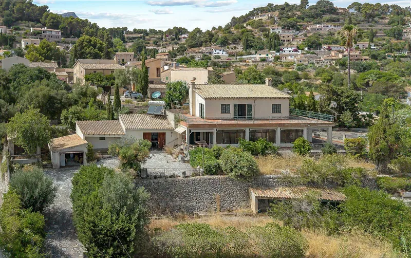 Multifamily plot in Galilea with sea views and house to renovate — photo 1