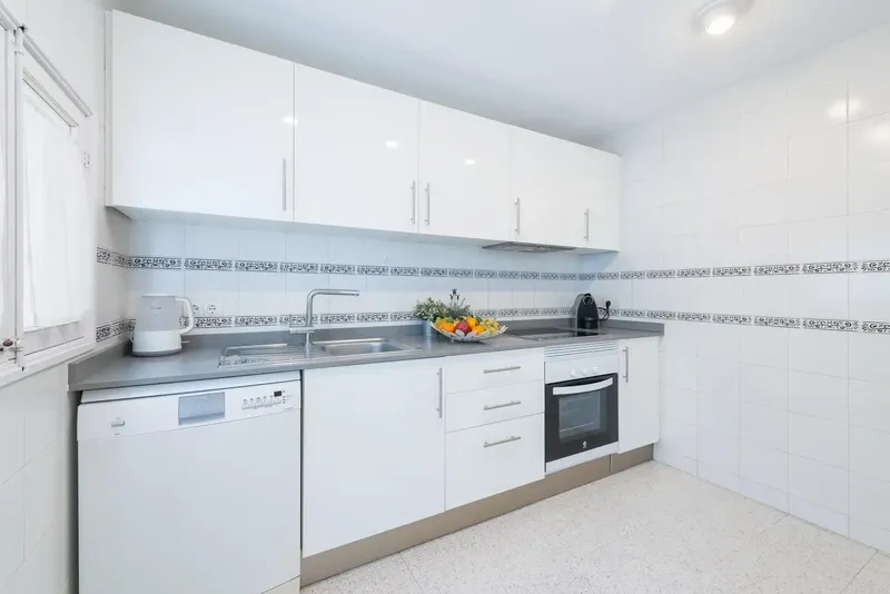 Property on the front line with sea views in Can Picafort – Mallorcan house with 3 dwellings and independent access from two streets. — photo 11
