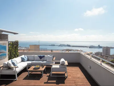 Elegant 3-Bedroom Penthouse in La Bonanova Palma with Panoramic Views — photo 1