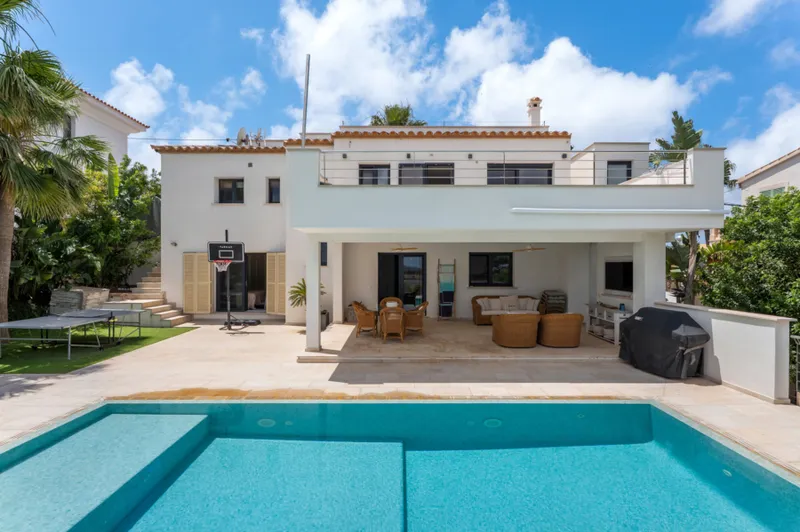 Modern family villa in quiet location near Port Adriano - Pool (15271) — photo 1