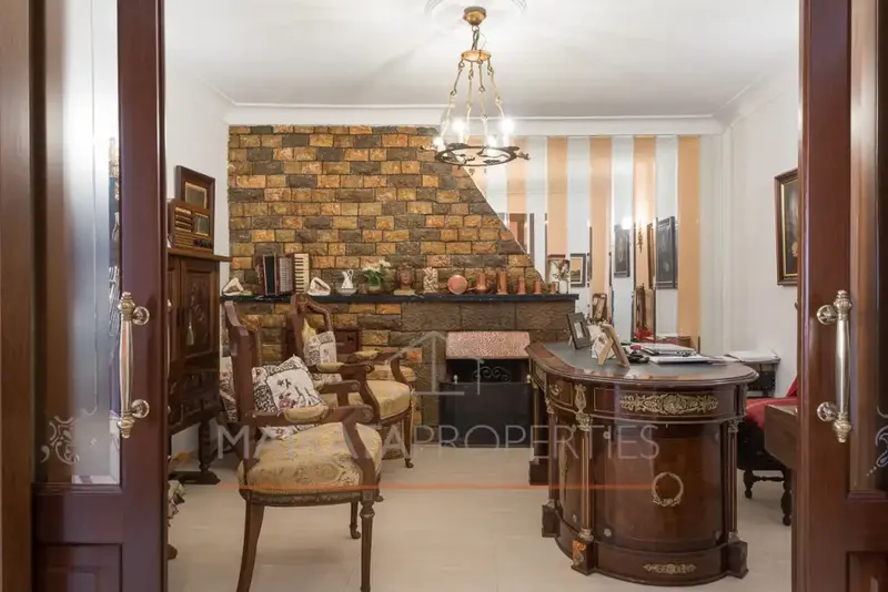 Located in the heart of Lloseta, this two-story single-family home offers a built area of 307 m² on a plot of 550 — photo 11