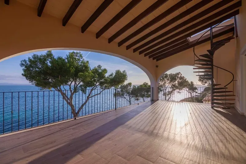 Exclusive Luxury Villa with Spectacular Views in Alcanada – Price: 4.3 Million Euros — photo 8