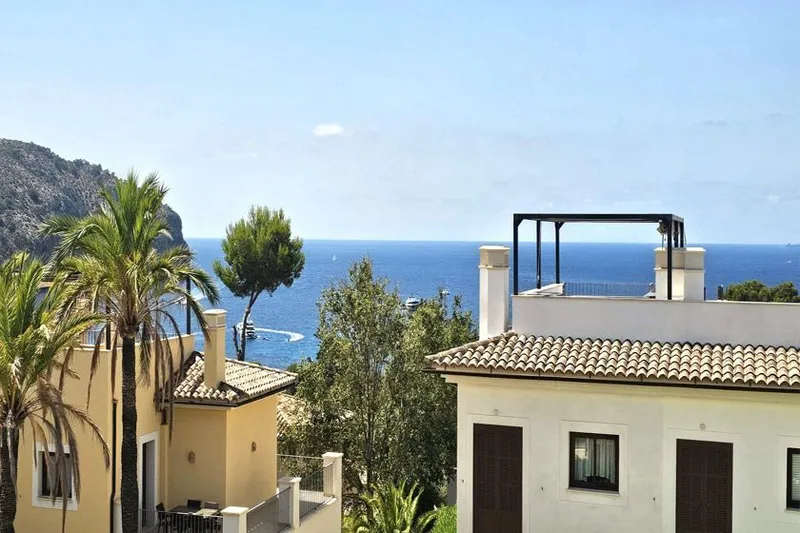 Townhouse in Camp de Mar - Terrace with beautiful view — photo 4