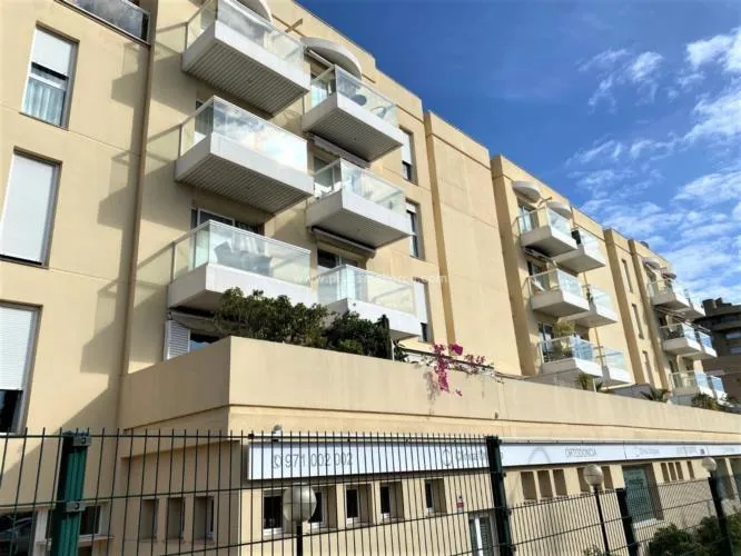 Apartment in Palma de Mallorca, Son Rapinya area — photo 1
