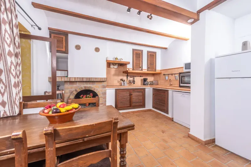 Authentic pool finca in Mallorca – rural dream location with pool, tennis court, boules + ETV license — photo 9