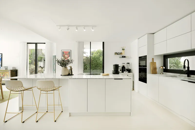Renovated villa with pool and garden in Santa Ponsa, Mallorca — photo 11