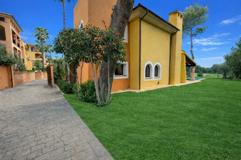 Sold - Villa in residential complex Nova Santa Ponsa / Port Adriano — photo 4