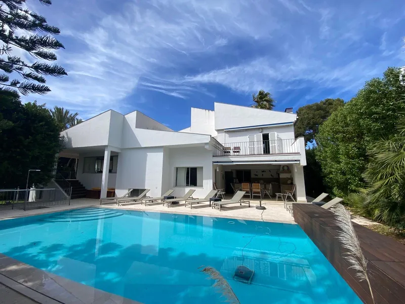 Villa with pool and sea views in Bendinat — photo 3