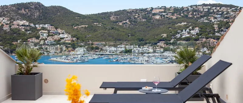 Refurbished terraced house in Puerto de Andratx with harbor views and private pool — photo 1