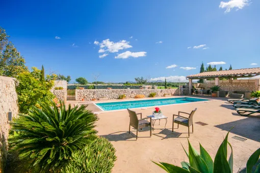Santa Margalida, countryside-living in an exclusive property in great privacy with its own pool and full service near Santa Margalida — photo 1