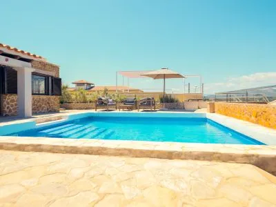 Cala Ratjada: Luxury property with sea view, holiday rental license & approx. 5.19% yield — photo 12