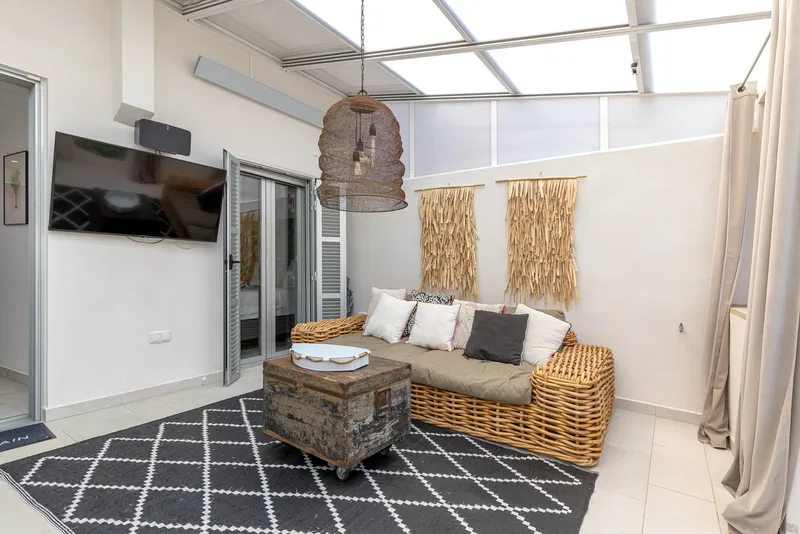 House in Cala Llombards - Jacuzzi on the spacious terrace — photo 8