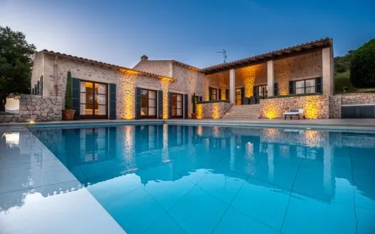 Exceptional finca for sale in Sant Llorenç with a beautifully landscaped Mediterranean garden — photo 2