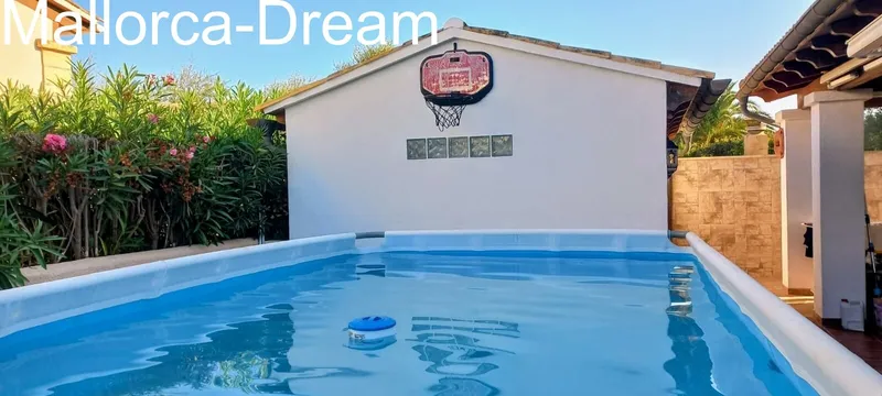 Sa Coma: Detached chalet with garden and pool – near the beach in a quiet residential area of Sa Coma — photo 4